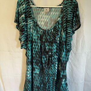 Women's Teal and Black and White Patterned Top